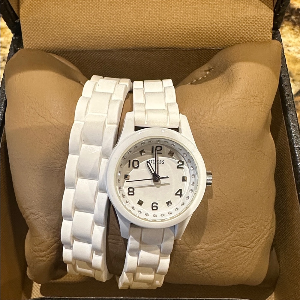 NWT GUESS DOUBLE WRAP WATCH